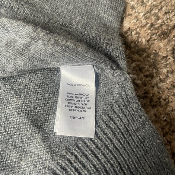 Tahari 100% Extrafine Merino Wool Cowl Neck Tunic Sweater, Size Small, Grey - Picture 8 of 8